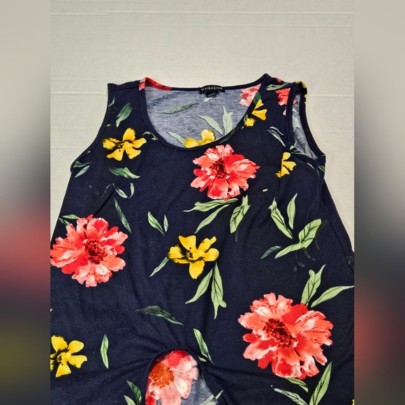 Magazine Flower Tank Top - Picture 6 of 11